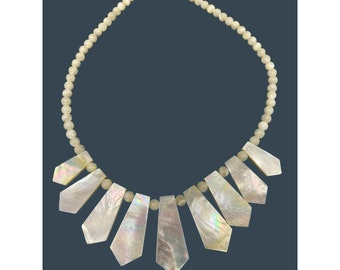 Vintage Art Deco 1930&#39;s Iridescent White Mother of Pearl MOP Beaded and Sunburst Collar Necklace