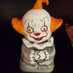 Small pwnnywise statue