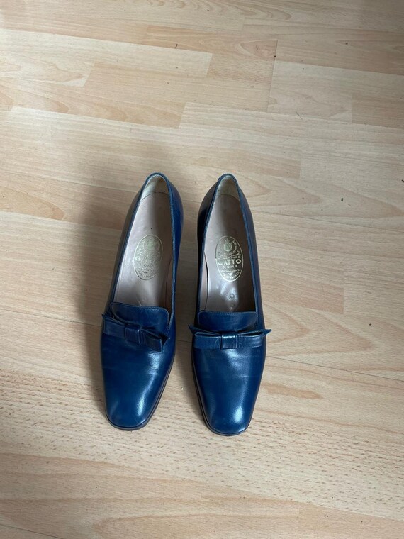 Elegant Vintage Italian Blue Leather Gatto Shoes EU… Gem