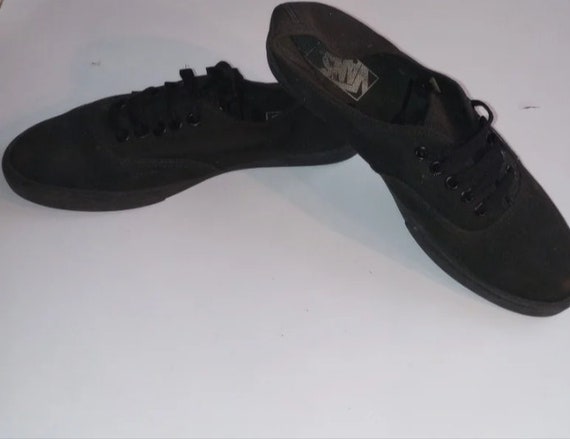 Men Casual Wear Vans Black Sneakers Shoes, Size: 6-10 at Rs 500/pair in  Ghaziabad