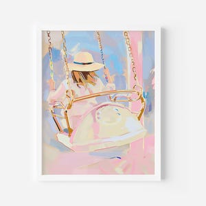 Puede incluir: Una mujer con un vestido blanco y un sombrero de paja se sienta en un columpio blanco con detalles dorados. El columpio está suspendido de una cadena y se encuentra sobre un fondo rosa y azul.