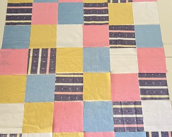Vintage vierkanten chambraystof, pakket 5 x 5 bedeltjes, quiltvoorraad