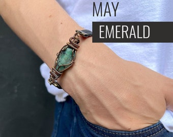 Men’s Emerald Bracelet – Genuine Healing Crystal Wire Wrapped in Bronze Copper, Handmade with Premium Leather & Magnetic or Adjustable Clasp