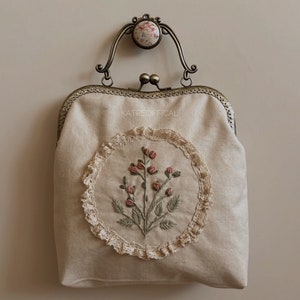Handmade Embroidered Bag | Crossbody Bag | Flower Embroidered Clutch Bag | Customized Bags | Vintage Bag | Clasp Bag