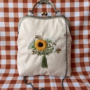 Handmade Embroidered Sunflower Crossbody Bag: Vintage Floral Clutch