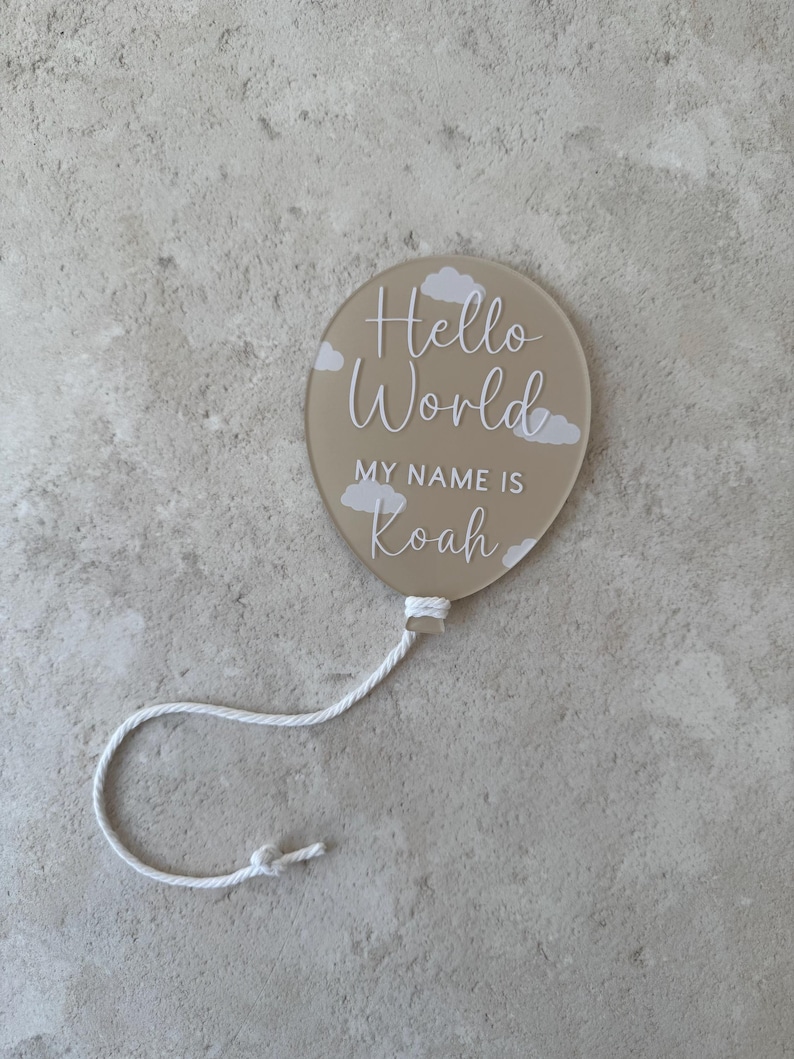Hello World Patterned Balloon Acrylic plaque for New Baby / Birth Announcement / Salaam World / Social Media Photo Prop /Baby Arrival Sign Bild 2
