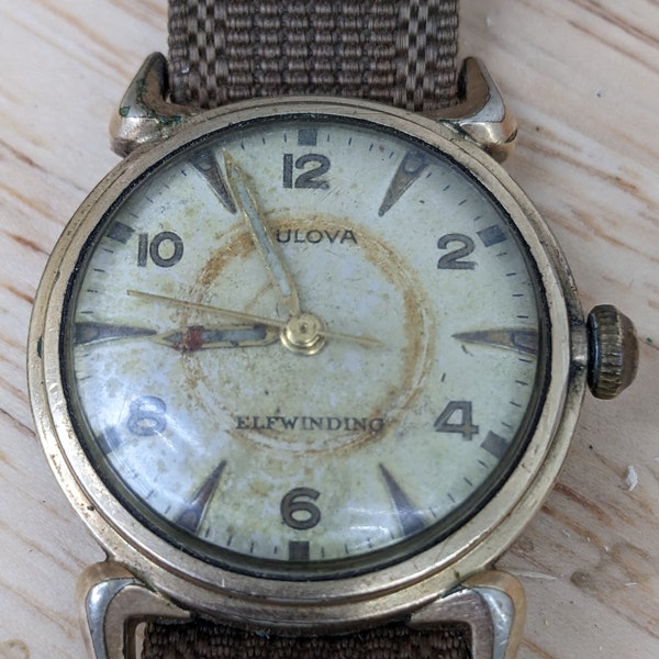 vintage Bulova zelfopwindend fancy lug horloge