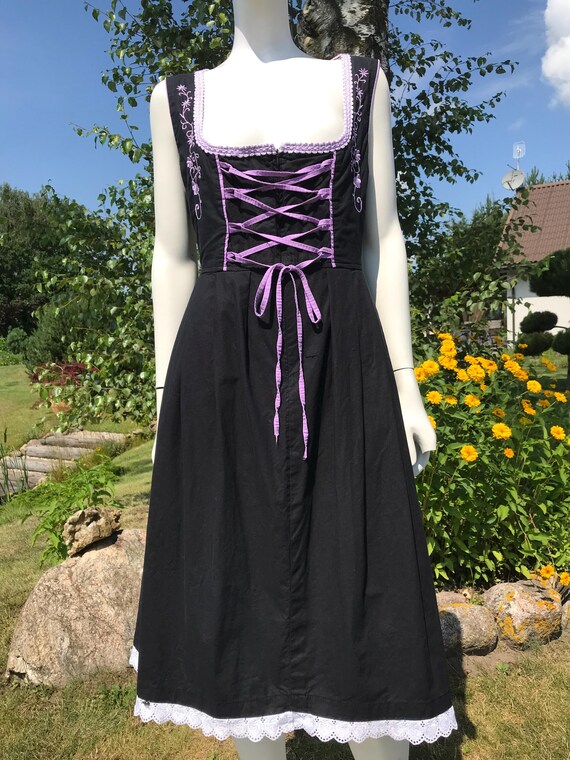 dirndl dress vintage SHEIN Frenchy Women's Elegant White Floral Lace Spliced Dress,Summer Party Embroidered Mesh Square Neck Short Sleeve Belted Oktoberfest German Tracht and apron Vintage Dirndl Set: Austrian Bavarian