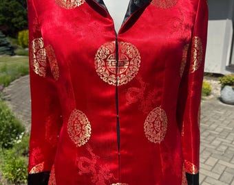 Blazer de satén estilo cheongsam vintage, blazer chino forrado, kimono para mujer, cheongsam rojo con símbolo dorado Shou, blazer ajustado talla pequeña