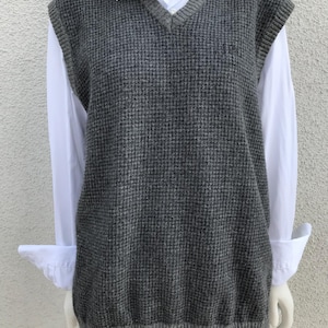 Jean Paul Classique Mens Sweater Vest Wool Knit V-Neck Waistcoat Vintage Style Knit Vest in Gray Scandinavian Style Woolen Vest for Man XL