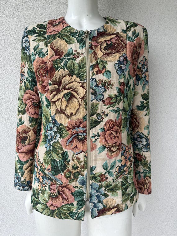 Vintage 90s Women’s Gobelin Tapestry Fabric Jacket Blazer Beige Burgundy Green Paisley Floral Print Jacket Romantic Carpet Blazer Size Small