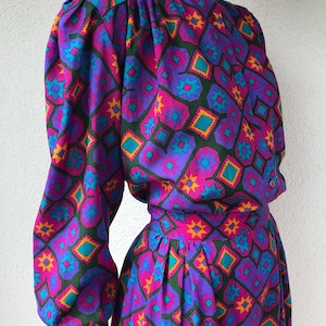 Vintage 80s Women&#39;s Wool Suit by Louise Been Two Piece Set Colorful Skirt Suit 2 Piece Suit Skirt and Blouse Bright Abstract Print Suit S/M