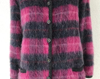 Veste blazer vintage en laine et mohair duveteux Veste en laine gris rose pour femme Manteau court en mohair pour femme Veste courte boutonnée en mohair avec poches, taille moyenne