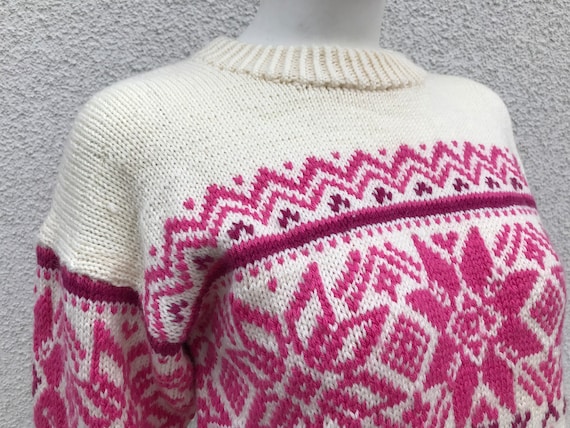 Vintage Wool Sweater Pullover Jumper in Cream & P… - image 4