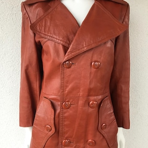 Veste en cuir vintage pour femme brun caramel riche avec revers larges hippie des années 1970, 1960 ' ' s brun rouille manteau croisé pour dames Sz petit