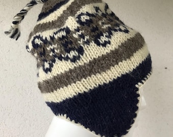 Vtg Woolen cap with ear flaps wool knitted Cream Patterned Cap Winter hat with ear flaps Norwegian style Unisex caps Pure wool scandi Cap