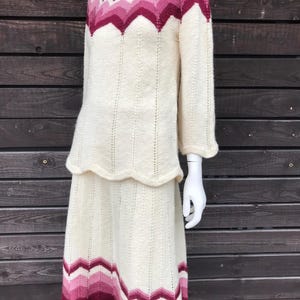 Vintage Hand knit Woolen Women suit Cream Burgundy Wool Knitted Jacket and Skirt Suit Woolen Jacket Woolen Skirt Warm suit for women Sz M/L