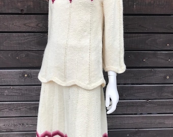 Vintage Hand knit Woolen Women suit Cream Burgundy Wool Knitted Jacket and Skirt Suit Woolen Jacket Woolen Skirt Warm suit for women Sz M/L