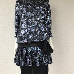 Vintage 80s Dress 1980&#39;s Party Dress Black Long Puffy sleeve dress Midi dress Shiny dress Frill Hem Midi Dress in Shiny Accordion Pleated S