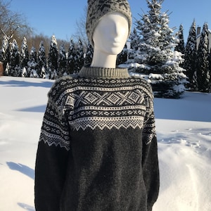 Vintage Hand Knit Women's Sweater Norwegian Wool Handmade Pullover Norwegian Ethno Folk Gray Cream Pattern Traditional Nordic Woolen Jumper