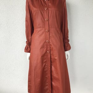 Vintage 70s Stylish Long Raincoat Caramel Brown Parka Long Sleeves Women Trench Coat Fitted Long Jacket Fall Spring A-Line Coat Size Small