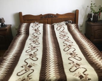 Vintage Handmade Wool Coverlet Outdoor Blanket Knit Granny Blanket Handmade Blanket Knit Bed Spread Home Cream Brown and Beige with Flowers
