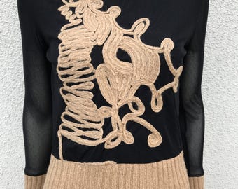 Blusa de cóctel vintage de los años 90 de malla negra, manga larga, color beige, decorada con lana, mangas de malla, blusa de tul con malla bordada, talla mediana
