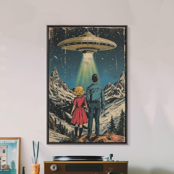 絵画 UFO Retro UFO Pulp Art: Alien Abduction Framed Canvas Print - Etsy