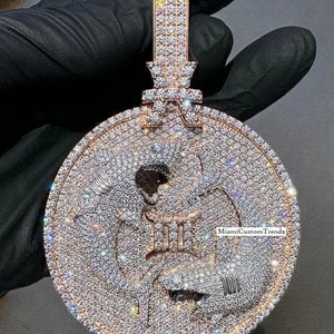 Colgante de diseño de ciecle personalizado para hombre, colgante de diseño de tiburón moissanita, colgante de número 3D, plata 925, 14k