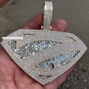 Iced Out Symbol Anhänger, Moissanit Diamant Custom Design, HIP Hop Herren Anhänger, 925er Silber, 14K Roségold-Finish, Positiv am Tester, Geschenk