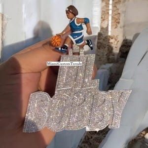 Colgante con letra helada para hombre, colgante con nombre de diamante de moissanita real, colgante con personaje de baloncesto, colgante de dos capas, oro blanco de 14 k