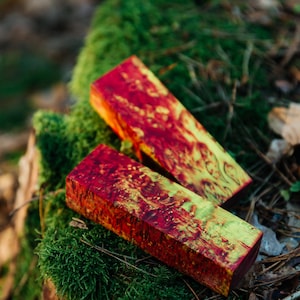 Yellow-red. Karelian birch stabilized.