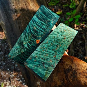 Stabilized karelian birch Green