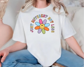 Simplemente diferente, no menos / Camiseta neurotípica / Ropa de concientización sobre el autismo / Camiseta de declaración inclusiva