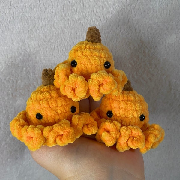 Peluche mini poulpe citrouille crochet, poulpe crochet, peluche poulpe, crochet, amigurumi poulpe, peluche halloween, décoration halloween