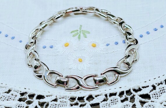 Monet 1980's Bracelet Hourglass Link Design Silve… - image 6