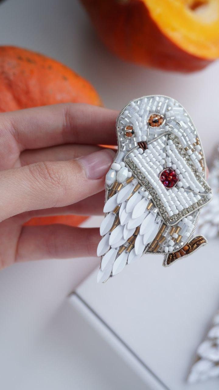 Embroidery lapel pin Owl, Handmade beadwork brooch, Shawl pin hp, hostess gift, accessories wizard, 