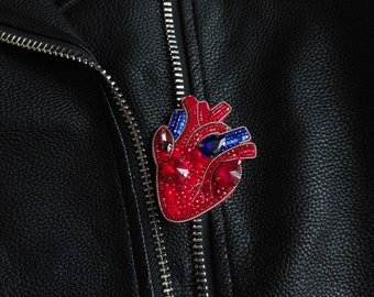 Red anatomical heart embroidery brooch