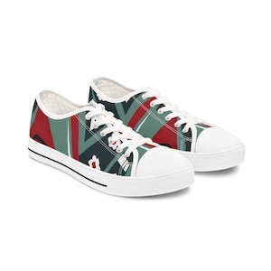 Women&#39;s Low Top Sneakers