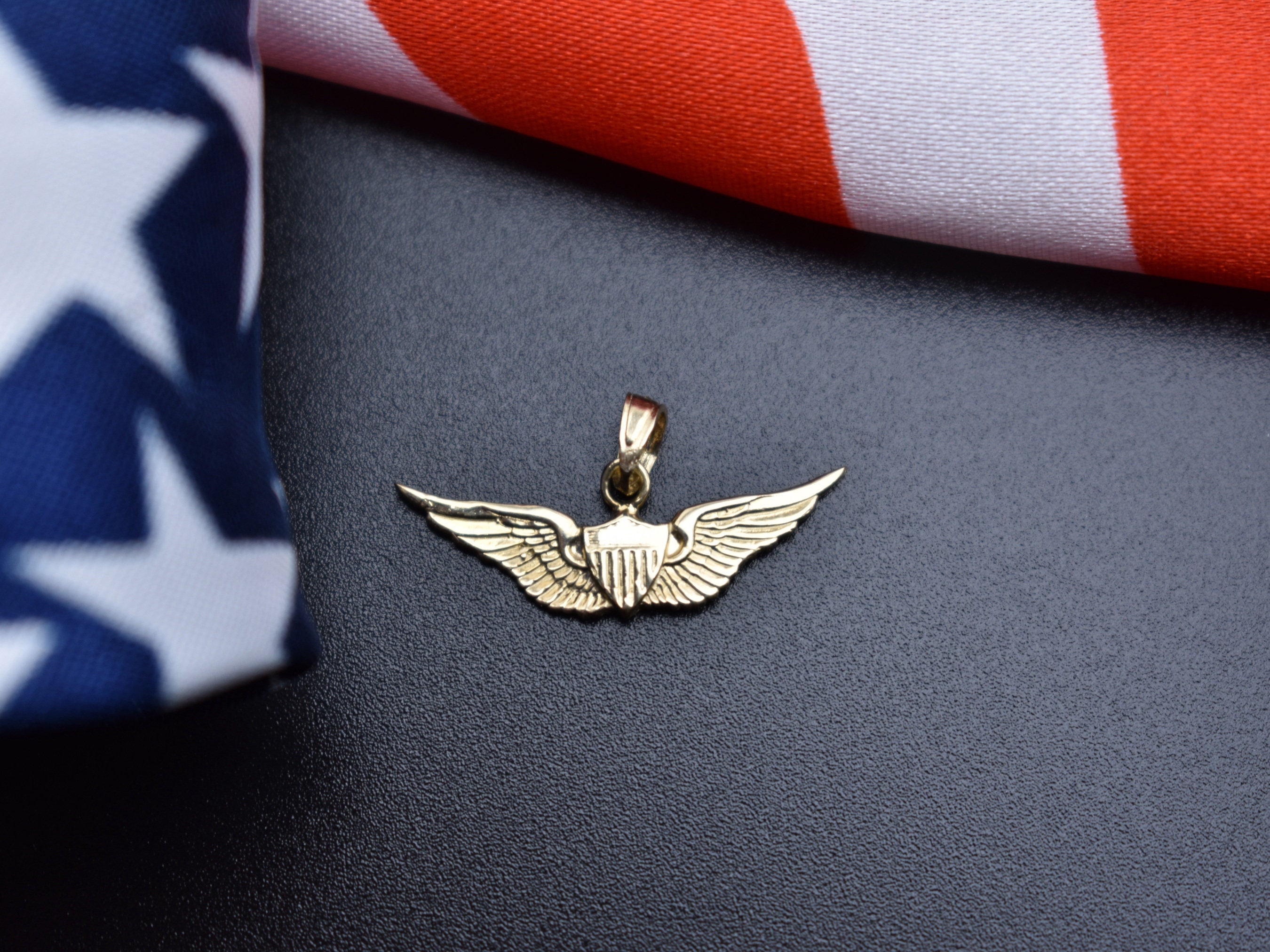 Air force hotsell pilot wings necklace