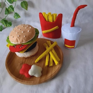 Felt Hamburger Set,Handmade Fun Felt Toys,Imitation Game,Eco-Friendly Felt Food Toy for Kids,Montessori,Educational Kitchen Toys,CookingToys
