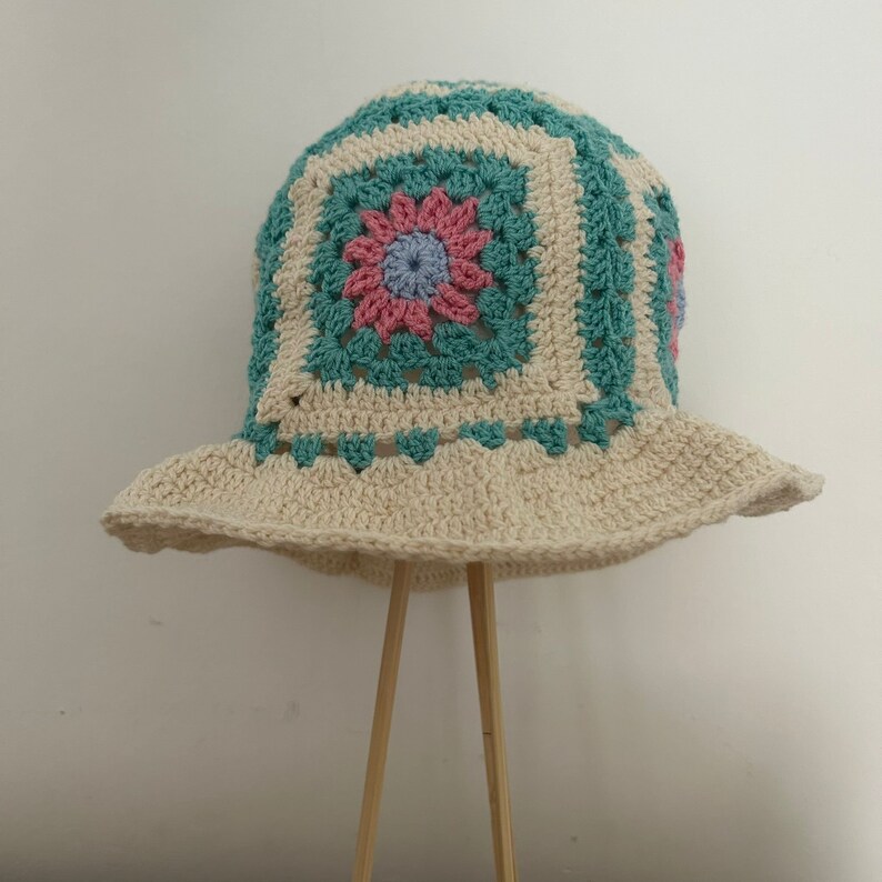 Gehaakte vissershoed, oma vierkante emmerhoed, handgebreide katoenen muts, unisex unieke boho hoed, zomerhoed afbeelding 4