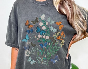 Vintage Butterfly T-Shirt Wild Flower Comfort Colors TShirt Botanical Shirt Monarch Butterfly Shirt Vintage Moth T Shirt Pressed Flower Tee