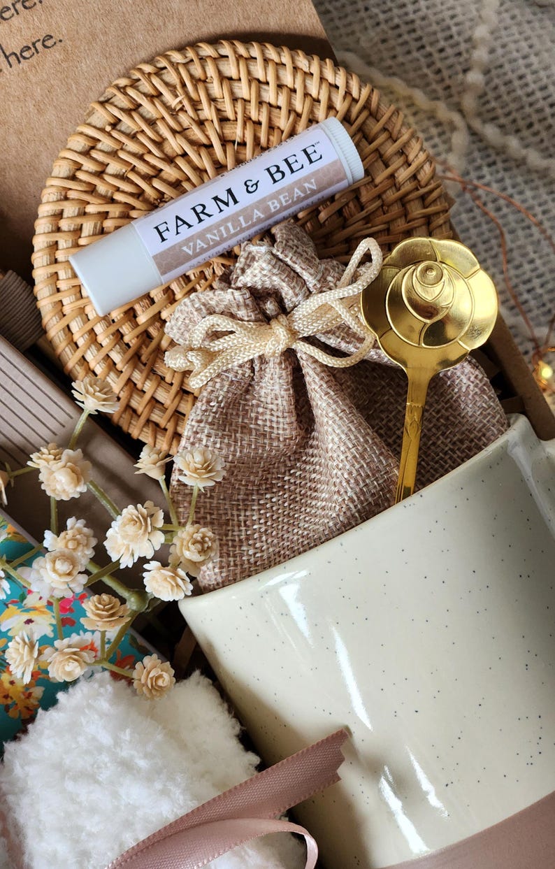 Women's Christian devotional box with journal/cozy gift/college care package/birthday/thank you/encouragement/thinking of you/Get Well Soon bild 3