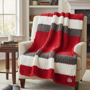 Custom team chunky knit throw blanket - handmade - Ohio State
