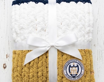 Custom team chunky knit throw blanket - handmade - Georgia Tech - Georgia Institute of Technology