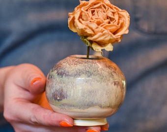Small Bud Vase in Cream Flux
