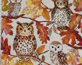 Papieren cocktailservetten voor decoupage, kaarten maken, gemengde techniek, uilen in herfstbladeren
