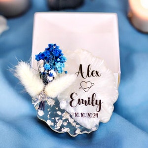 Engraved Wedding Magnet Favor, Sealed Box Magnet Favor for Guests, Gifts for Guests, Bridal Shower Favor, Save the Date, Floral Resin Magnet