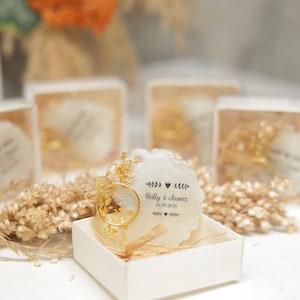 Boxed Resin Keychain, Hochzeit Keychain Gefälligkeiten, Hochzeit Gefälligkeiten für Gäste, Bridal Shower Favor, Verlobungsgeschenk, Massenhochzeitsgeschenke